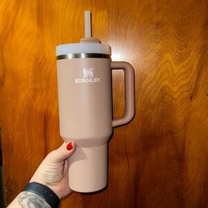 40oz Almond Rose Stanley